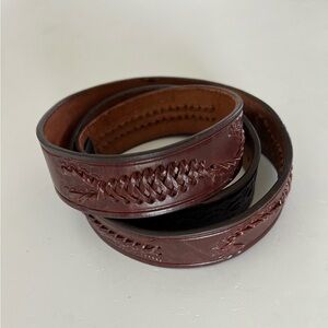 Cinturones Keynaga Brown Tooled Leather Belt With Braided Scorpion Design